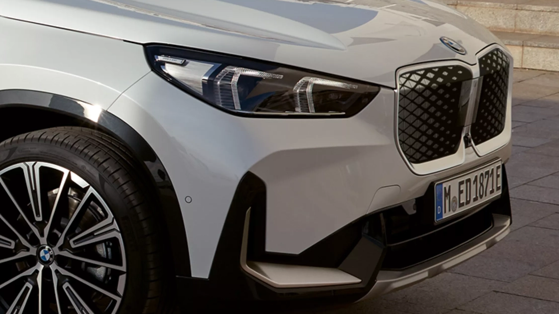 Intérieur du BMW iX1 avant 